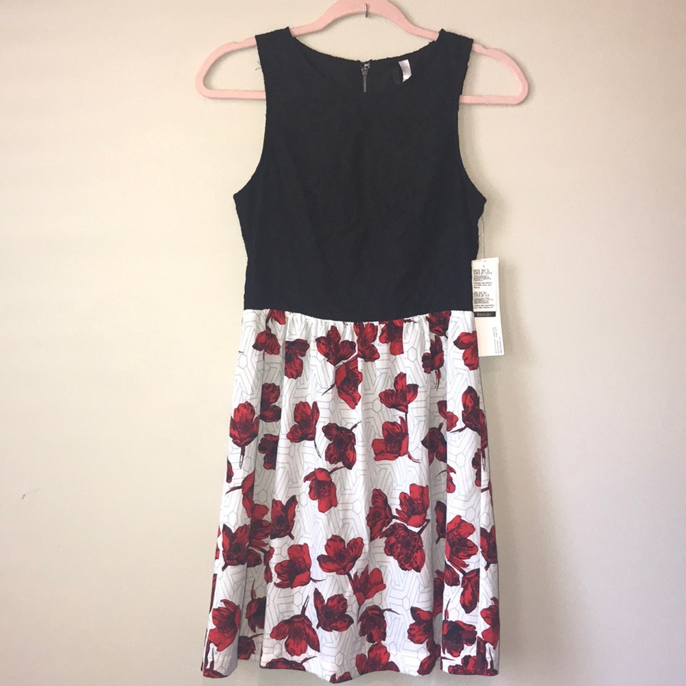 NWT Kensie Black Lace and Red Poppy Dress, Size XS